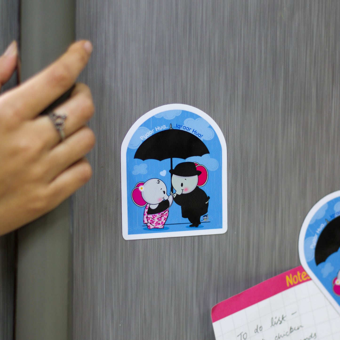 Pyaar Hua Iqraar Hua: Fridge Magnet - Miss Compass Hands